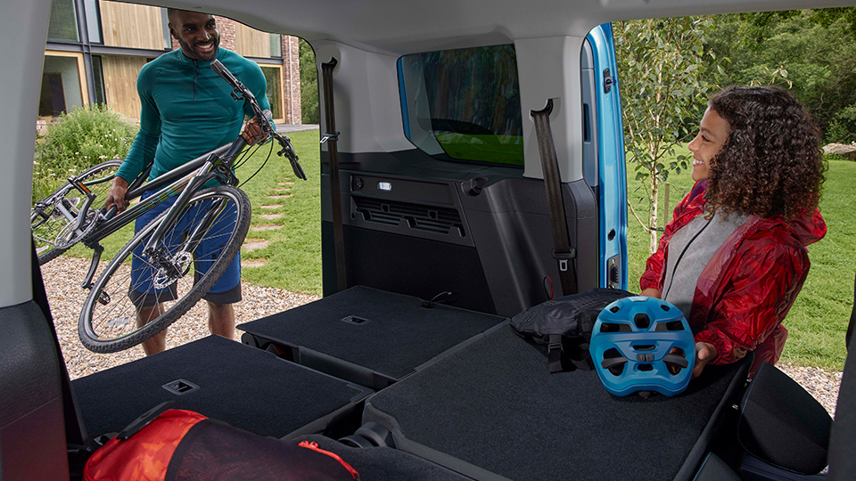 Ford Tourneo Connect PHEV Gallery 6